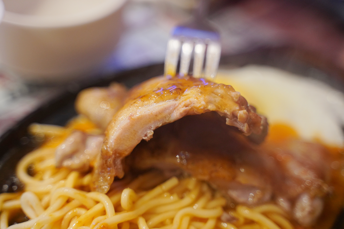 【米老鼠牛排館中原直營店】中原大學商圈牛排館推薦 招牌波霸大牛排必點 豐富自助吧吃到飽