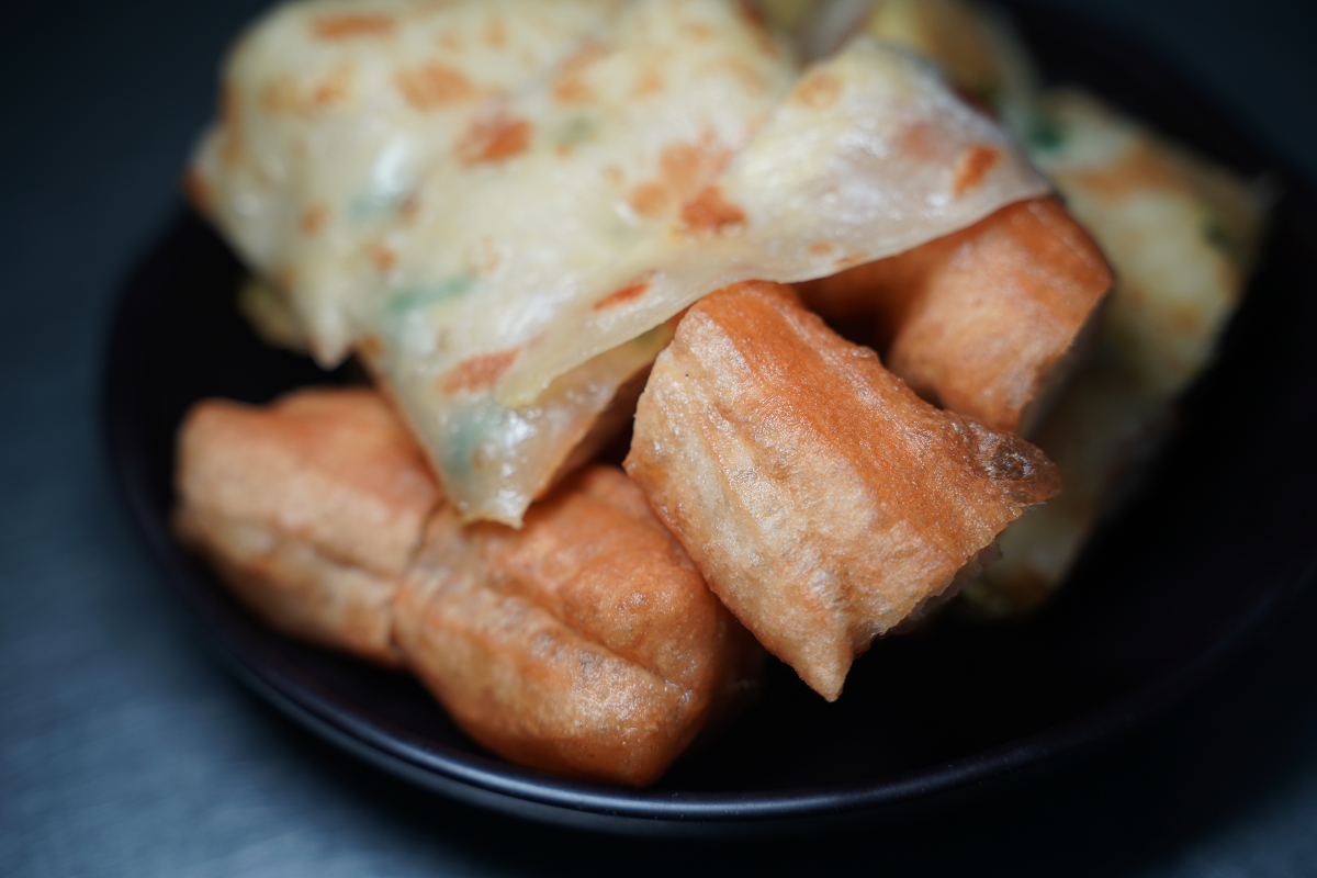 【六一一豆漿店】中壢老字號中式早餐專賣店 萬利市場平價美食 美味必點小籠湯包/油條蛋餅