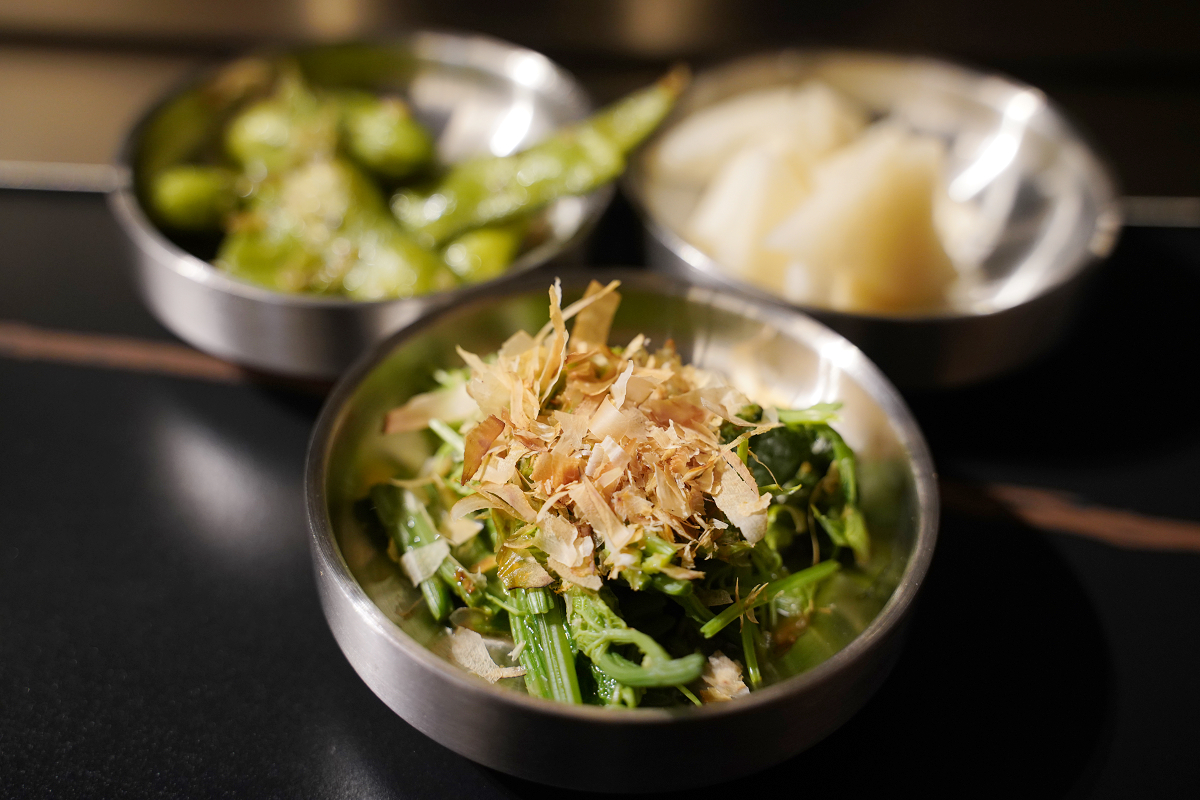 【羊騷殿台北忠孝店】台北東區串燒店推薦 自動旋轉燒烤超方便 人氣必點羊肉串/紅燒帶皮羊肉爐 - 第6張圖 【羊騷殿台北忠孝店】台北東區串燒店推薦 自動旋轉燒烤超方便 人氣必點羊肉串/紅燒帶皮羊肉爐