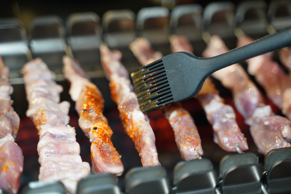 【羊騷殿台北忠孝店】台北東區串燒店推薦 自動旋轉燒烤超方便 人氣必點羊肉串/紅燒帶皮羊肉爐 - 第17張圖 【羊騷殿台北忠孝店】台北東區串燒店推薦 自動旋轉燒烤超方便 人氣必點羊肉串/紅燒帶皮羊肉爐