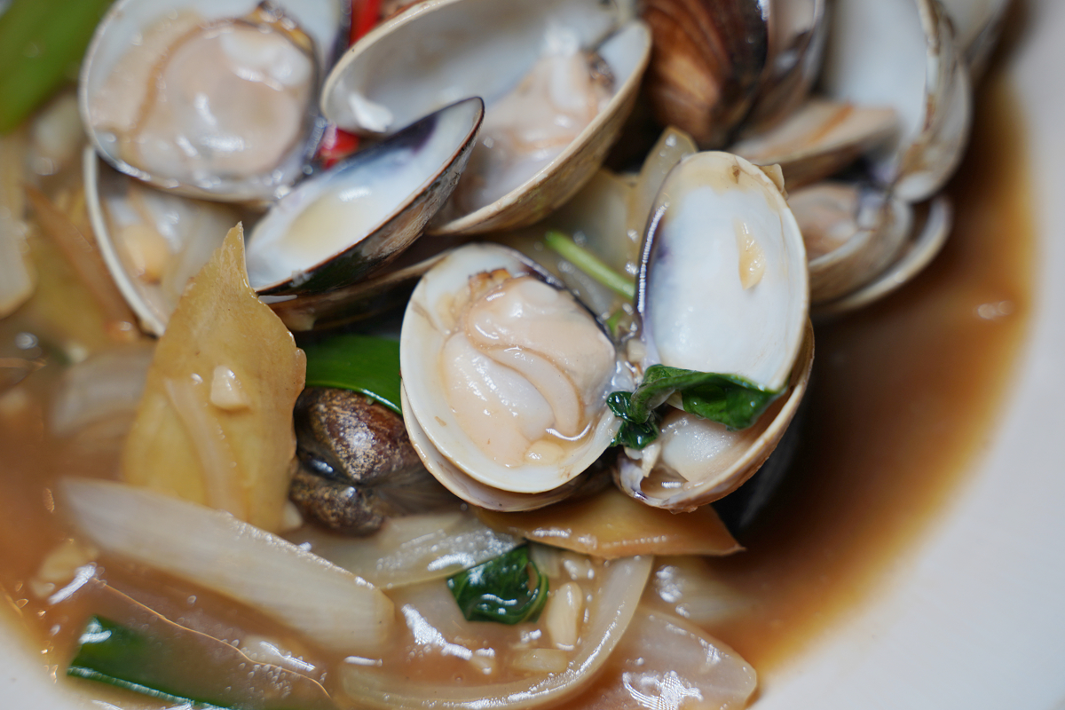 【羊騷殿台北忠孝店】台北東區串燒店推薦 自動旋轉燒烤超方便 人氣必點羊肉串/紅燒帶皮羊肉爐 - 第21張圖 【羊騷殿台北忠孝店】台北東區串燒店推薦 自動旋轉燒烤超方便 人氣必點羊肉串/紅燒帶皮羊肉爐