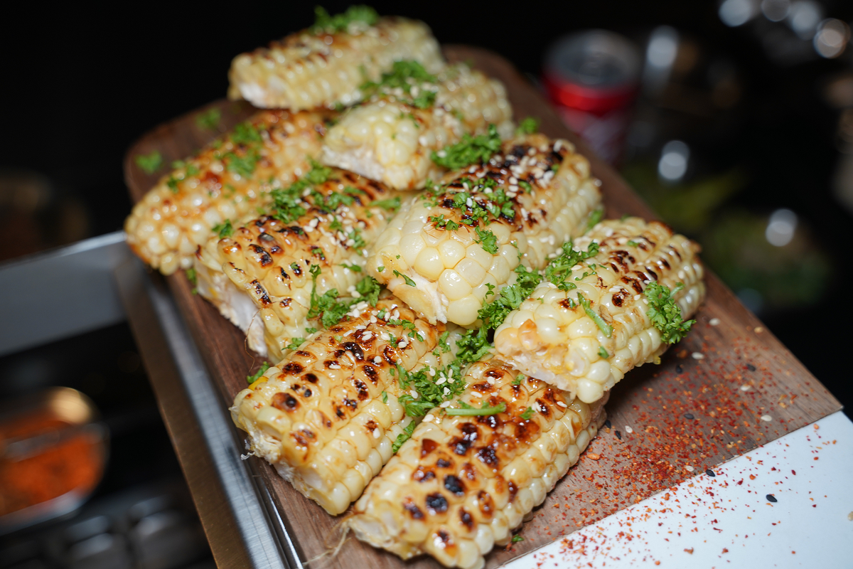 【羊騷殿台北忠孝店】台北東區串燒店推薦 自動旋轉燒烤超方便 人氣必點羊肉串/紅燒帶皮羊肉爐 - 第25張圖 【羊騷殿台北忠孝店】台北東區串燒店推薦 自動旋轉燒烤超方便 人氣必點羊肉串/紅燒帶皮羊肉爐