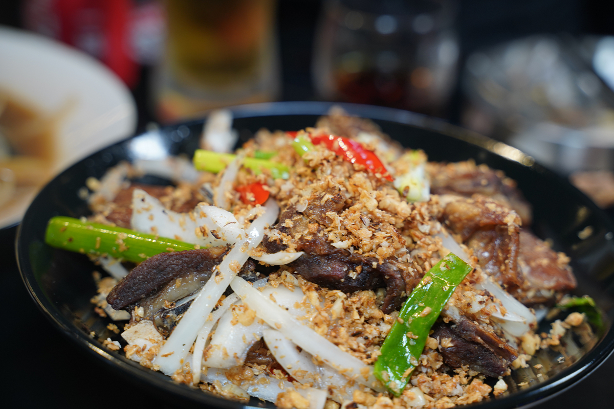 【羊騷殿台北忠孝店】台北東區串燒店推薦 自動旋轉燒烤超方便 人氣必點羊肉串/紅燒帶皮羊肉爐 - 第27張圖 【羊騷殿台北忠孝店】台北東區串燒店推薦 自動旋轉燒烤超方便 人氣必點羊肉串/紅燒帶皮羊肉爐