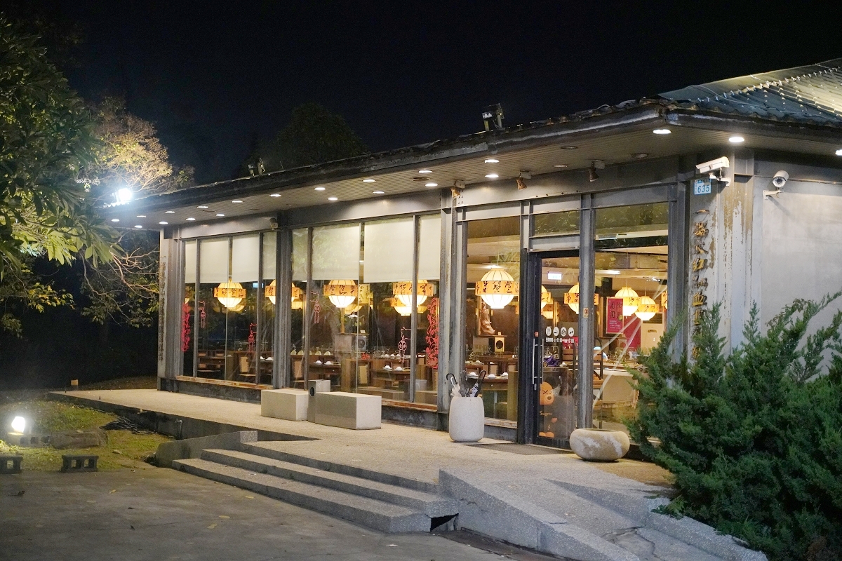 【華川宴麻辣火鍋蘆竹店】桃園蘆竹南崁麻辣火鍋推薦 特香麻辣+東北酸菜 麻辣鴨血豆腐免費續加 - 第3張圖