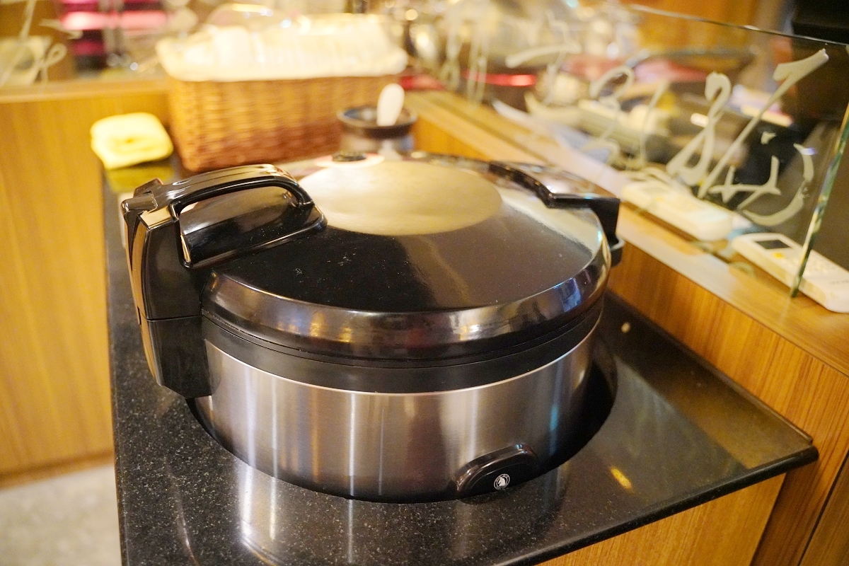 【華川宴麻辣火鍋蘆竹店】桃園蘆竹南崁麻辣火鍋推薦 特香麻辣+東北酸菜 麻辣鴨血豆腐免費續加 - 第9張圖