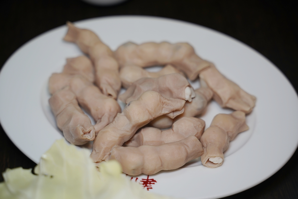 【華川宴麻辣火鍋蘆竹店】桃園蘆竹南崁麻辣火鍋推薦 特香麻辣+東北酸菜 麻辣鴨血豆腐免費續加 - 第16張圖