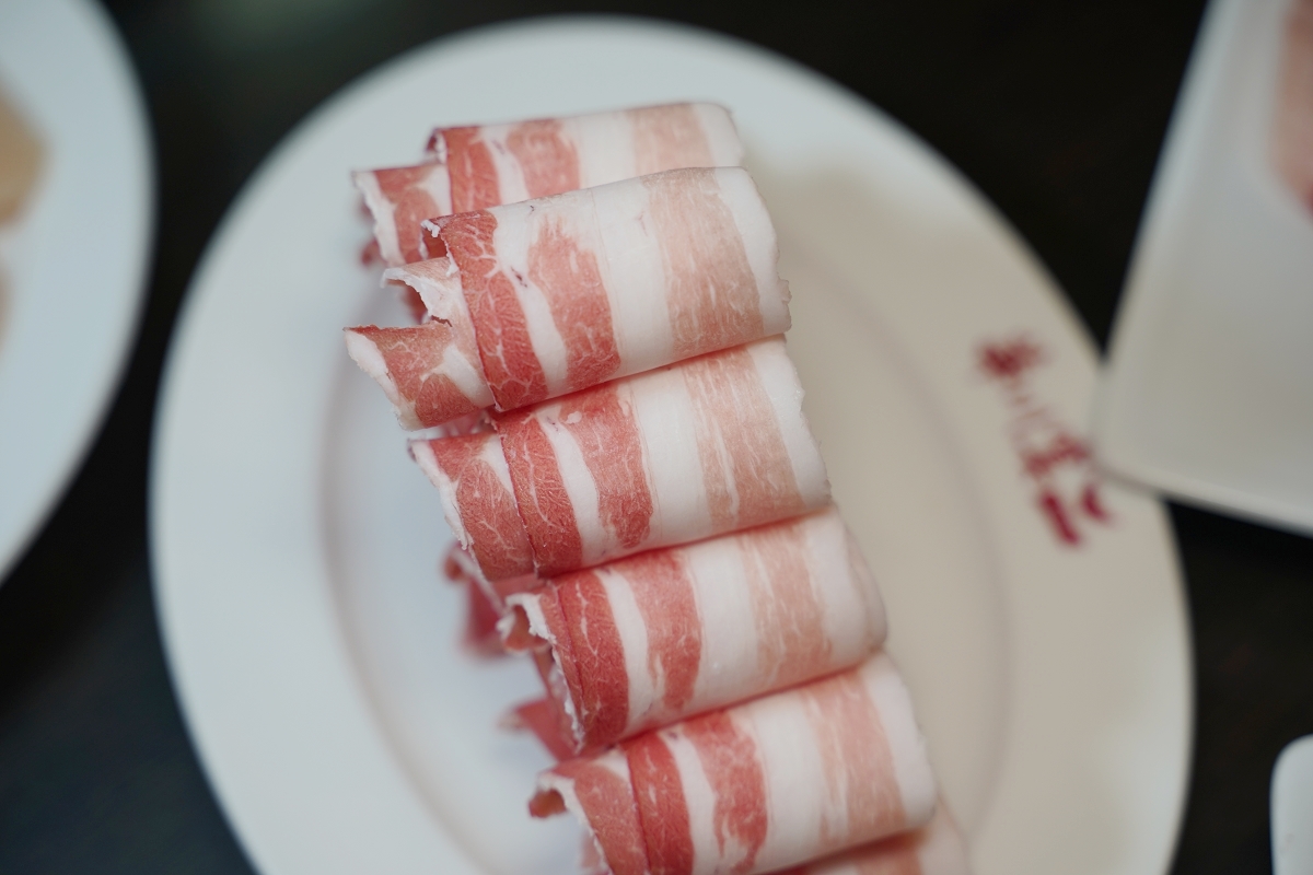 【華川宴麻辣火鍋蘆竹店】桃園蘆竹南崁麻辣火鍋推薦 特香麻辣+東北酸菜 麻辣鴨血豆腐免費續加 - 第23張圖