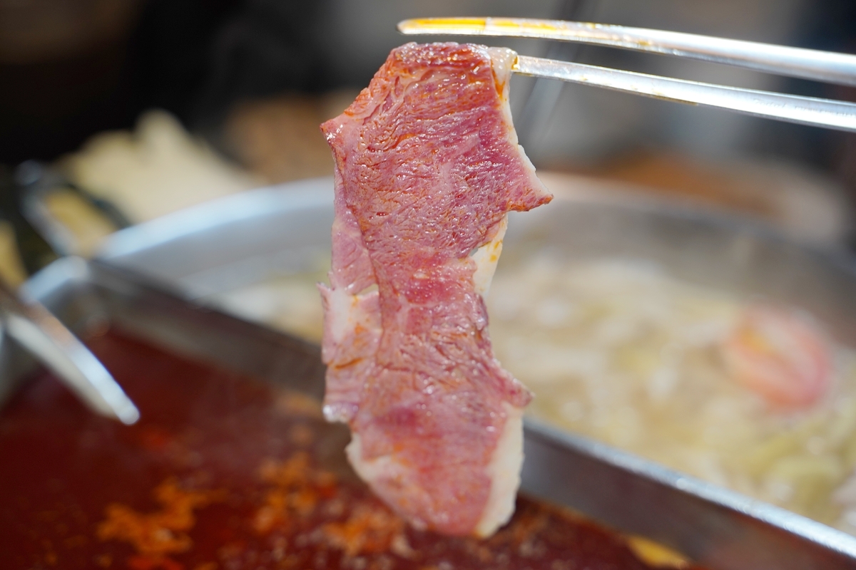 【華川宴麻辣火鍋蘆竹店】桃園蘆竹南崁麻辣火鍋推薦 特香麻辣+東北酸菜 麻辣鴨血豆腐免費續加 - 第28張圖