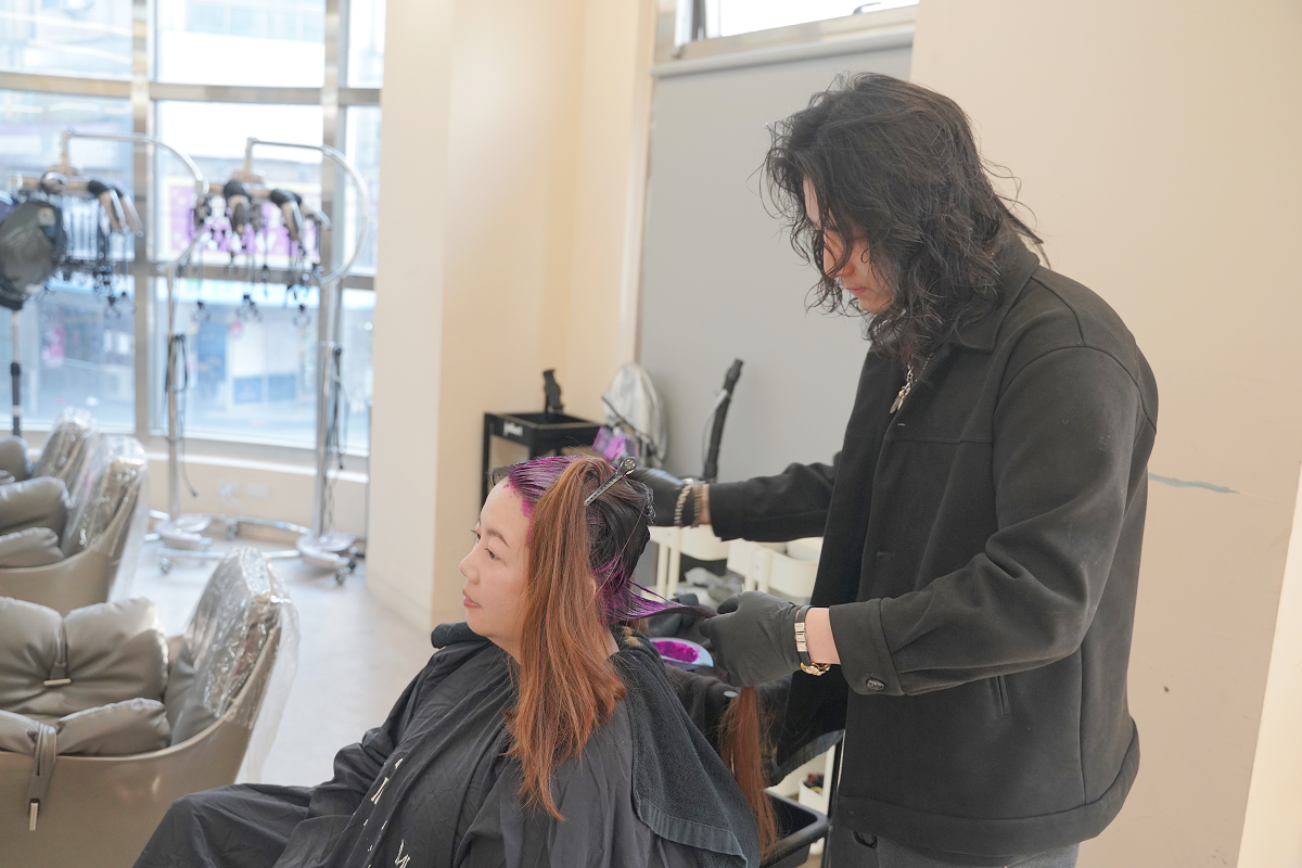 【TiAM Hair 桃園民生店】桃園染髮推薦 桃園火車站人氣美髮沙龍 激推全能設計師REX