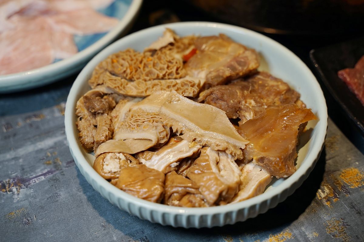 【台北南京復興火鍋推薦】台北明星愛店 被火鍋耽誤的熱炒店 老撈麻辣火鍋 新派火鍋及私房料理 - 第13張圖