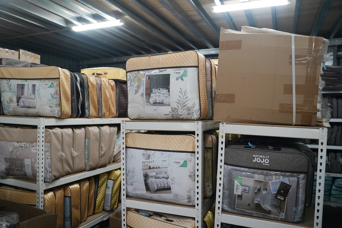 【宏海寢具年度廠拍特賣會】北台灣最大寢具特賣 價格全面下殺一件不留 石墨烯羊毛被/天然乳膠枕排隊價只要399元