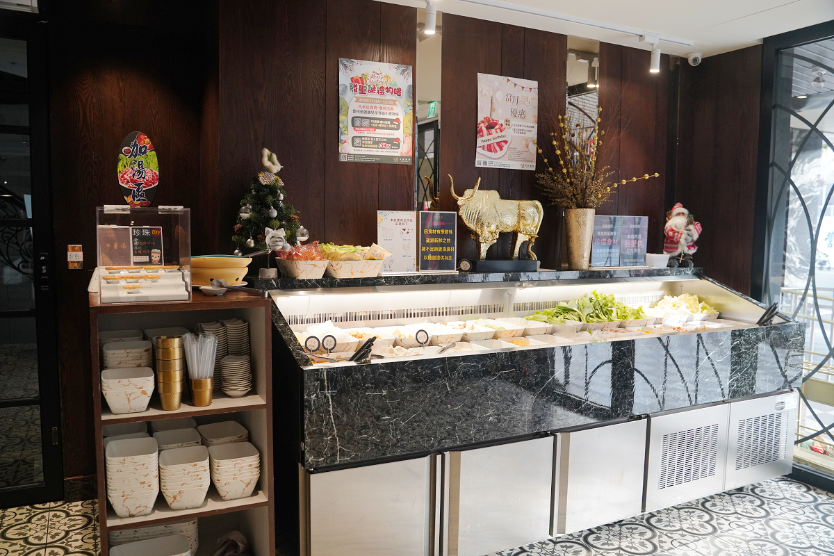 【貝斯鍋物】三重超狂火鍋店豐富自助吧吃到飽 平日下午限定肉量升級不加價 免費室內停車場 - 第5張圖 【貝斯鍋物】三重超狂火鍋店豐富自助吧吃到飽 平日下午限定肉量升級不加價 免費室內停車場