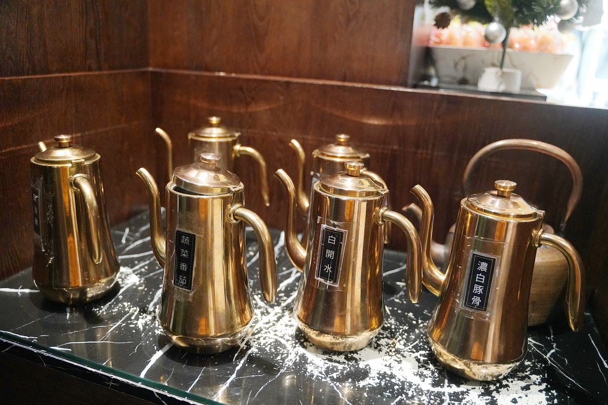 【貝斯鍋物】三重超狂火鍋店豐富自助吧吃到飽 平日下午限定肉量升級不加價 免費室內停車場 - 第12張圖 【貝斯鍋物】三重超狂火鍋店豐富自助吧吃到飽 平日下午限定肉量升級不加價 免費室內停車場