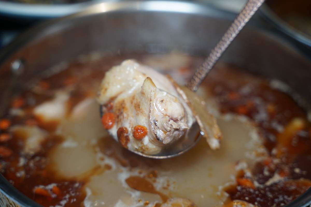 【貝斯鍋物】三重超狂火鍋店豐富自助吧吃到飽 平日下午限定肉量升級不加價 免費室內停車場 - 第22張圖 【貝斯鍋物】三重超狂火鍋店豐富自助吧吃到飽 平日下午限定肉量升級不加價 免費室內停車場