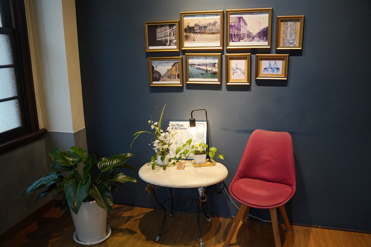 【大稻埕遊客中心】免費復古服飾換裝體驗 客安中藥行/春生喫茶店/稻江公學校/永樂燈苑網美景點