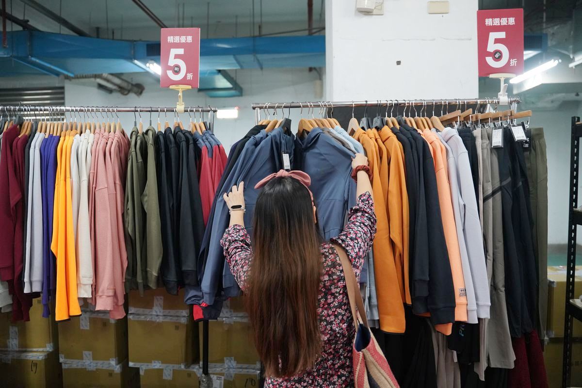 【UNDER ARMOUR全台巡迴原廠出清板橋場】總公司原廠下殺特賣只有19天 最低21折比門市還便宜 - 第15張圖