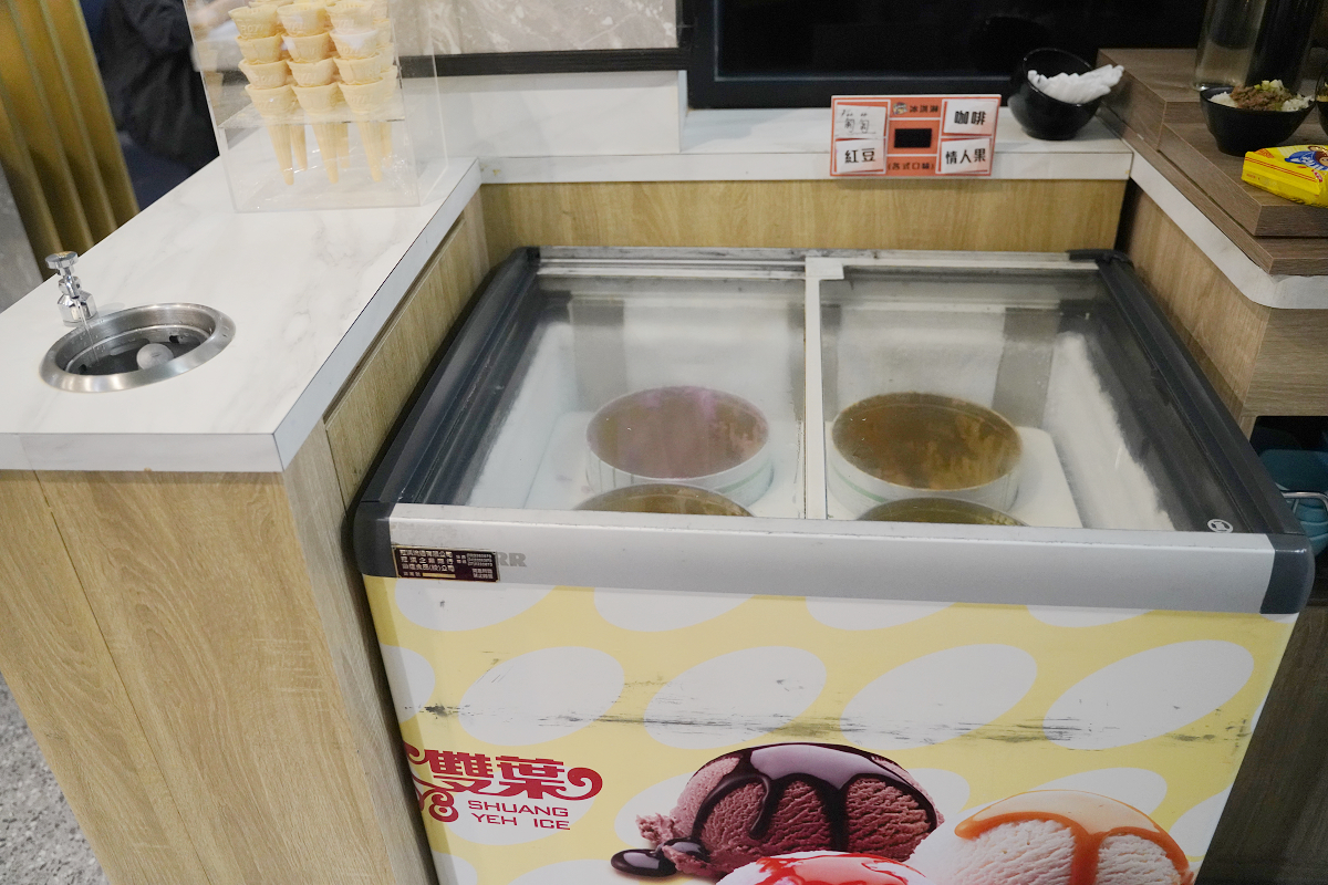 【錸一鍋佰元時尚鍋物中北分店】中原大學小火鍋推薦 滷肉飯/王子麵/剉冰/甜點/冰淇淋吃到飽