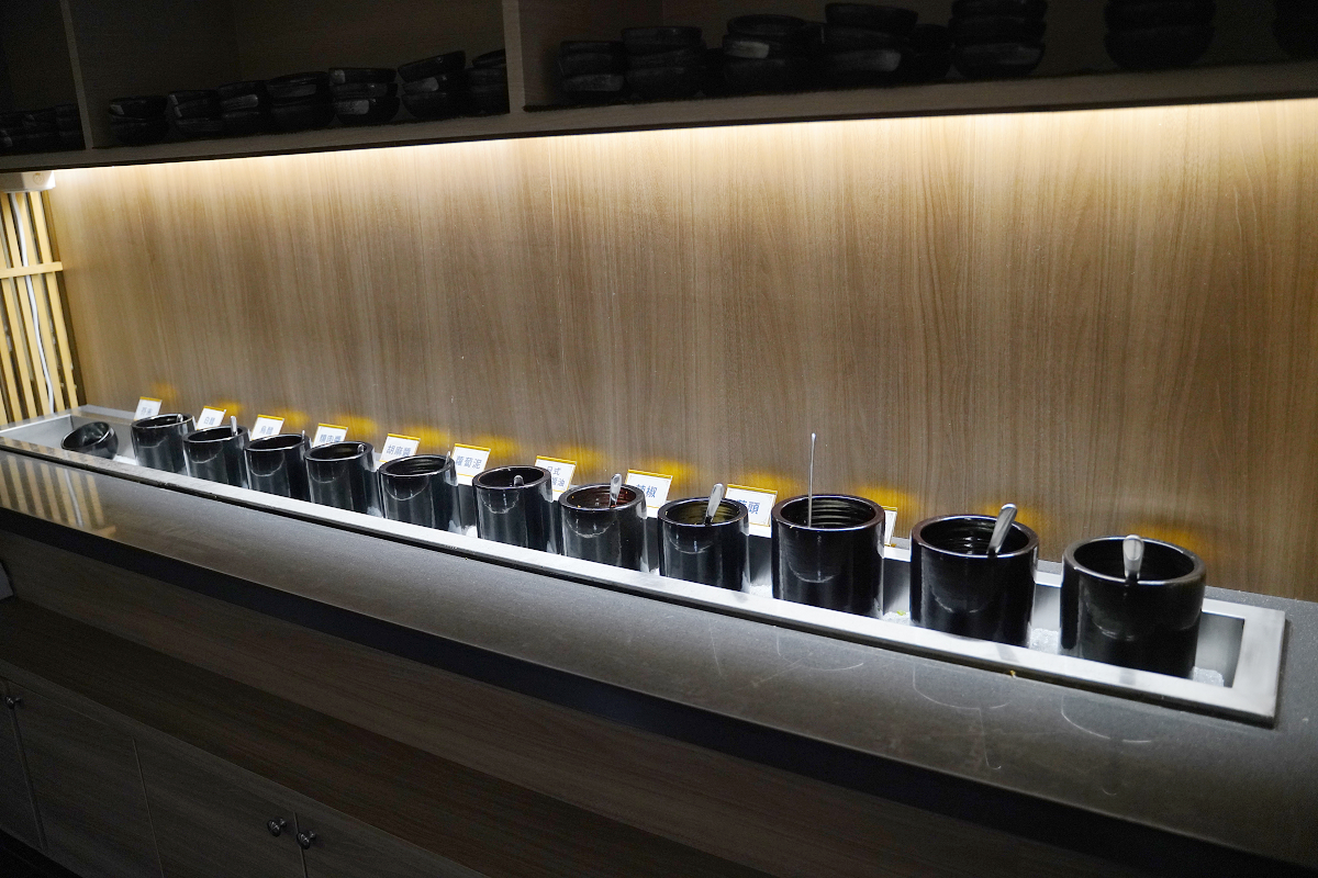 【灰鴿/鍋南屯店】台中南屯火鍋推薦 台中火鍋十大名店 自助吧無限量供應 壽星當日幾歲送幾隻蝦