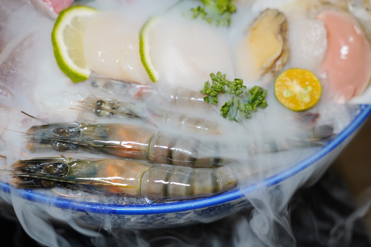 【灰鴿/鍋南屯店】台中南屯火鍋推薦 台中火鍋十大名店 自助吧無限量供應 壽星當日幾歲送幾隻蝦