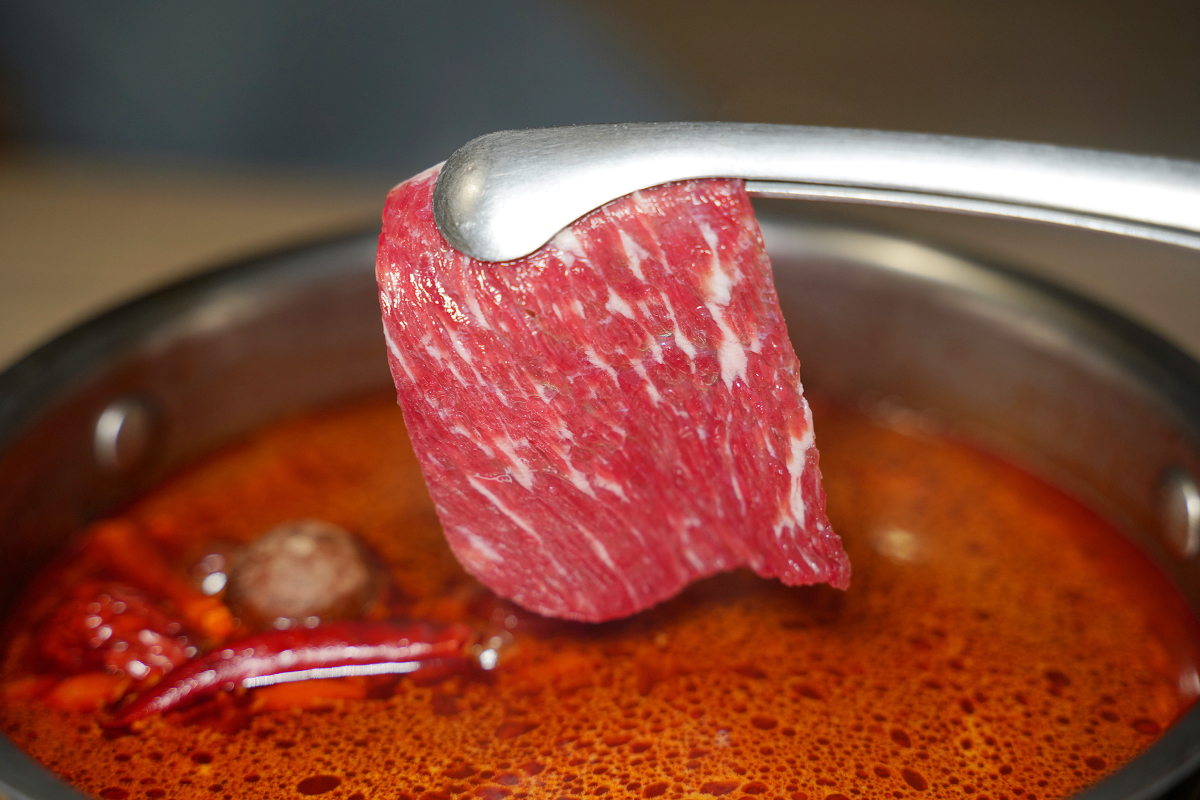 【灰鴿/鍋南屯店】台中南屯火鍋推薦 台中火鍋十大名店 自助吧無限量供應 壽星當日幾歲送幾隻蝦