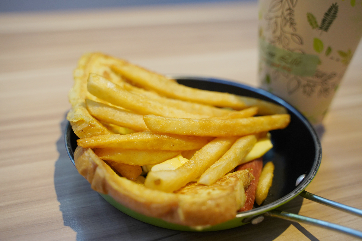 【漢堡樹中原店】中原大學早餐店推薦 中原新中北路早午餐好選擇 中原早午餐平價美味環境舒適