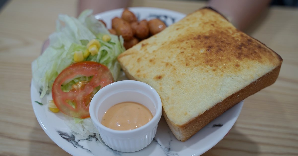 [食記] 桃園內壢早午餐 自製奶酥厚片 厚片姐姐