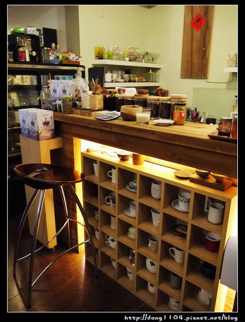 台北。內湖。貓咪書店。註書店