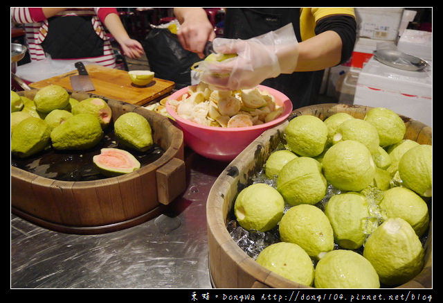 【台南食記】花園夜市。全佑甘草芭樂。洪記烤小卷