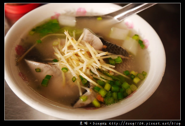 【台南食記】永樂市場小吃。國華街肉燥飯 虱目魚皮湯