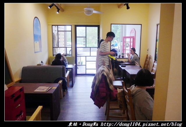 【桃園食記】三元街貓咪早餐店|寵物友善|DEMO HOUSE 早午餐