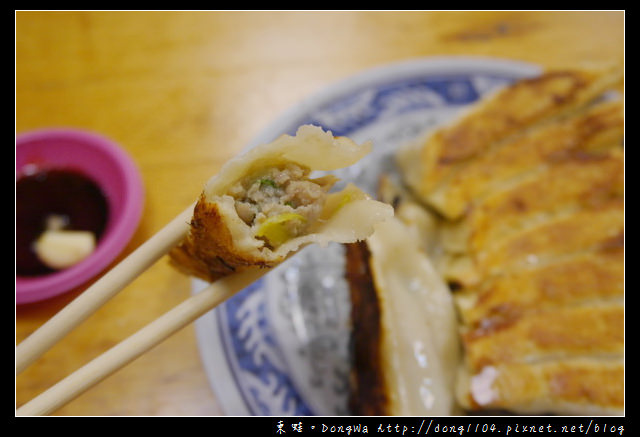 【桃園食記】桃園鍋貼|桃園觀光夜市|阿財鍋貼 水餃 酸辣湯