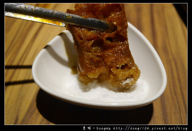 【新竹食記】竹東火鍋|漢方麻辣鴛鴦鍋|招牌火燄炙燒豬|岩漿火鍋竹東明星店