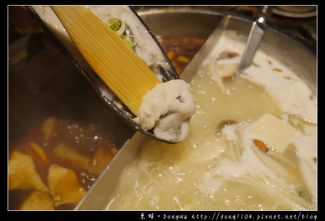 【新竹食記】竹東火鍋|漢方麻辣鴛鴦鍋|招牌火燄炙燒豬|岩漿火鍋竹東明星店