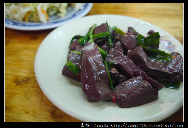 【中壢食記】中壢宵夜|發財車清粥小菜|中央西路新生路交叉口