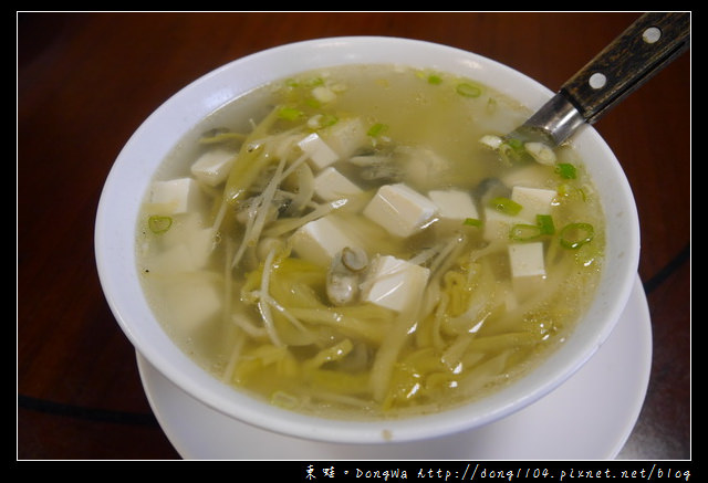 【宜蘭食記】蘇澳傳統精緻台菜料理|招牌魯肉飯吃到飽|耳東小館