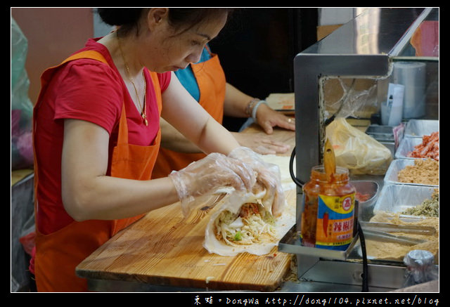 【中壢食記】中壢火車站潤餅|食記現做大潤餅