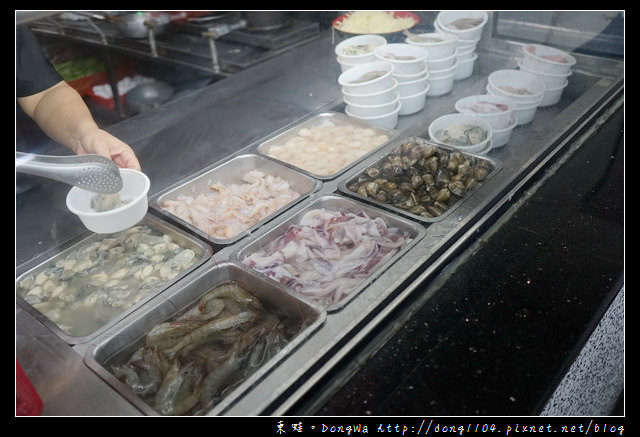 【中壢食記】中壢觀光夜市旁宵夜|現點現煮招牌干貝海鮮粥|高雄海產粥