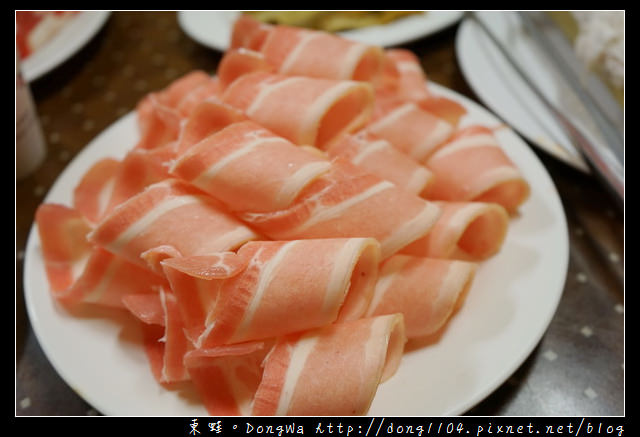【中壢食記】中壢火鍋|鍋底續加免費 白飯免費吃到飽|梁記麻辣火鍋