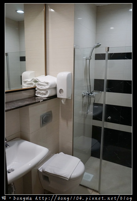 【新加坡自助/自由行】新加坡住宿推薦 | V Hotel Bencoolen | 兩張單人床房型 有游泳池 近地鐵MRT 