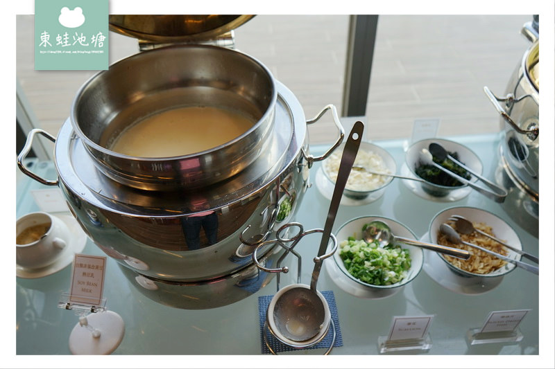 【中壢自助式早餐吃到飽推薦】南方莊園渡假飯店 各地特色食材料理 現點現煮牛肉麵鴨肉米粉