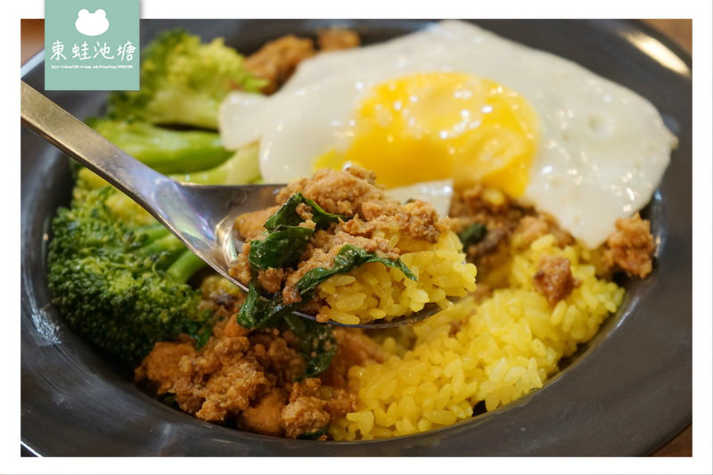 【台北松山區市場美食】中崙市場 南洋風味泰式料理 泰好吃