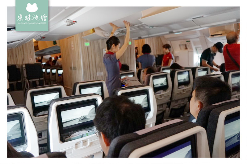 【新加坡自由行最後一站】新加坡樟宜機場第三航廈 各國美食通通有 華航A350帝雉號