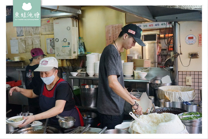 【新竹北區小吃推薦】新竹城隍廟內 好吃肉燥飯摃丸湯 柳家肉燥飯專賣店