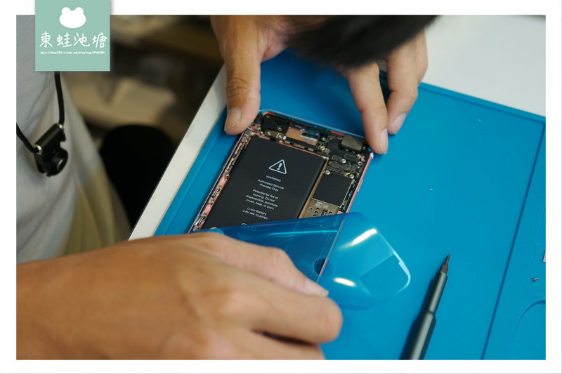 【桃園市區 iphone 維修推薦】螢幕維修990元起 電池更換450元 Eu手機現場維修包膜