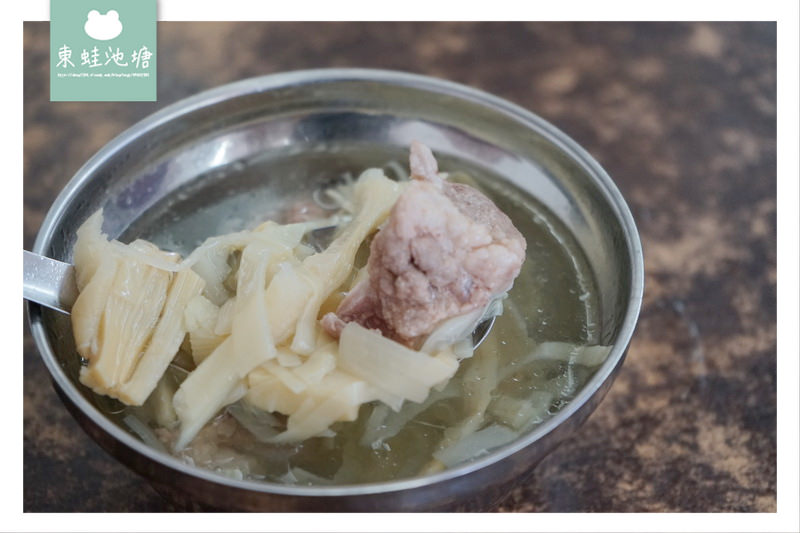 【嘉義東區雞肉飯推薦】平價美食 選擇多樣化 簡單火雞肉飯