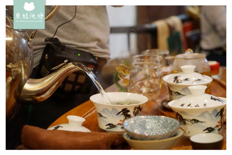 【新北平溪美食推薦】逛平溪老街喝平溪茶 六扇門茶館