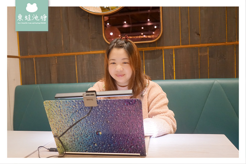 【筆電燈推薦】BenQ ScreenBar Lite 筆電智能掛燈 輕巧便攜 螢幕鍵盤零反光
