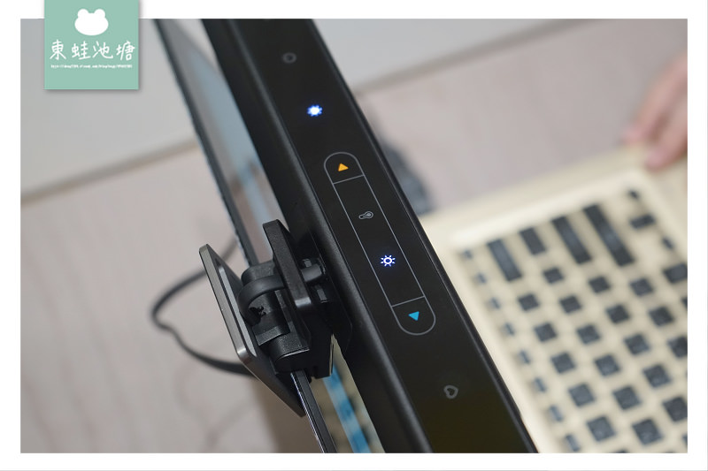 【筆電燈推薦】BenQ ScreenBar Lite 筆電智能掛燈 輕巧便攜 螢幕鍵盤零反光
