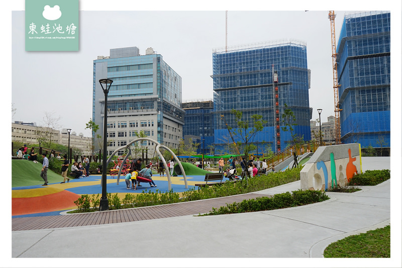 【台北內湖免費景點推薦】內湖共融式公園 魔力飛盤鞦韆/磨石滑梯/管型山丘/山訓遊戲場 大港墘公園共融式遊戲場