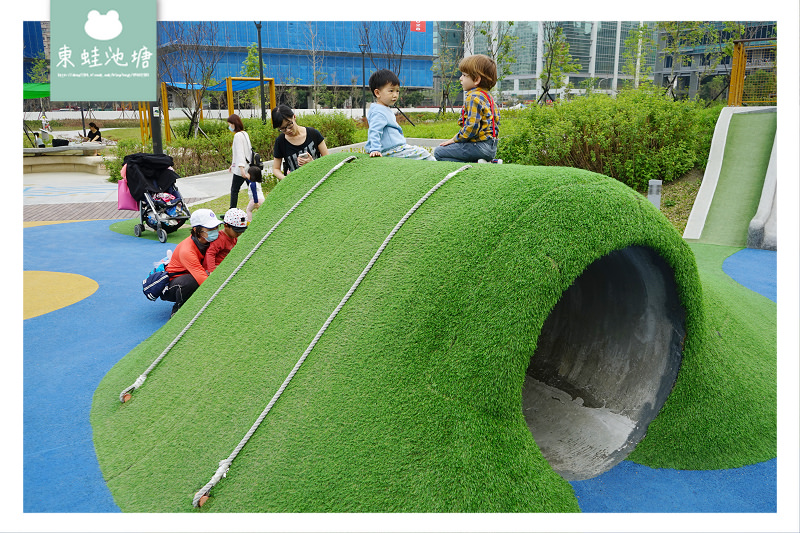 【台北內湖免費景點推薦】內湖共融式公園 魔力飛盤鞦韆/磨石滑梯/管型山丘/山訓遊戲場 大港墘公園共融式遊戲場